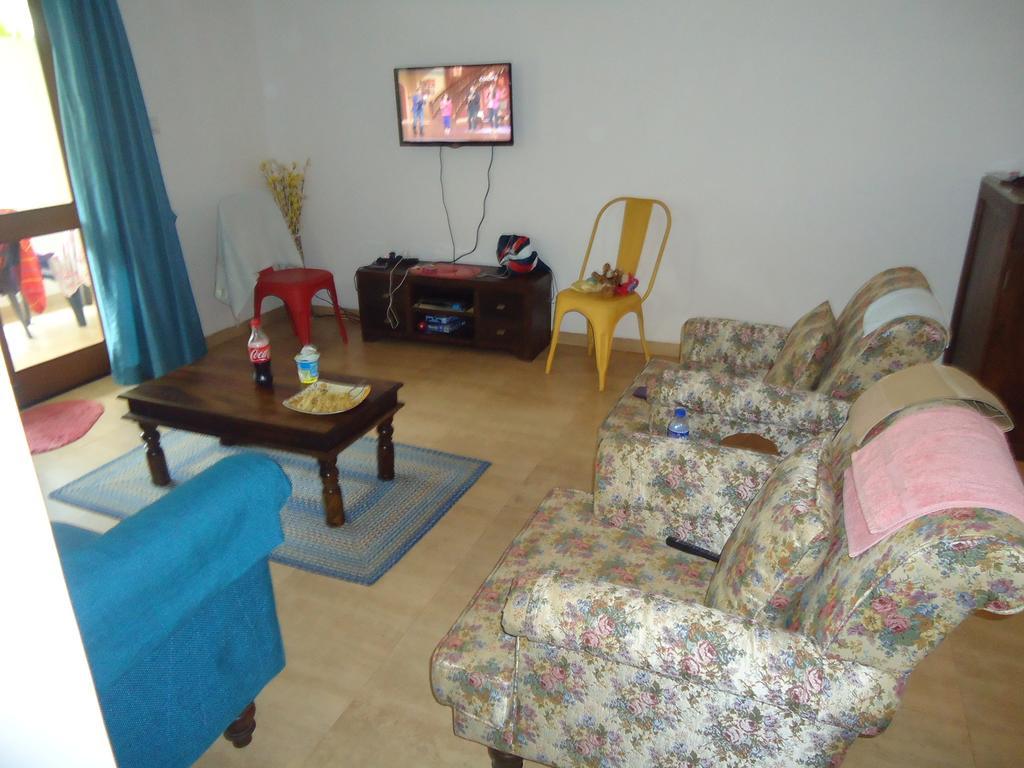 Pool And Garden Facing Apartment In Riviera Foothills Near Baga, Arpora Quarto foto