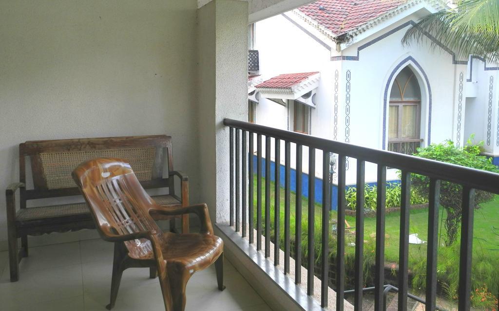Pool And Garden Facing Apartment In Riviera Foothills Near Baga, Arpora Exterior foto